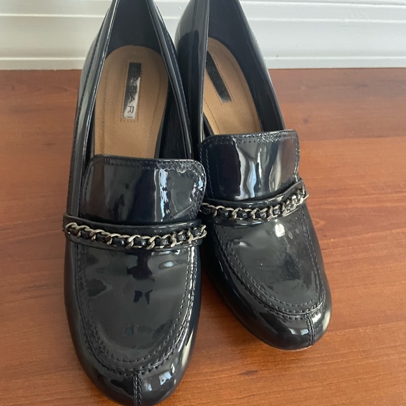 Dark Blue Shiny Loren Tahari Loafer Chunky Heels Size 10M - Picture 4 of 11